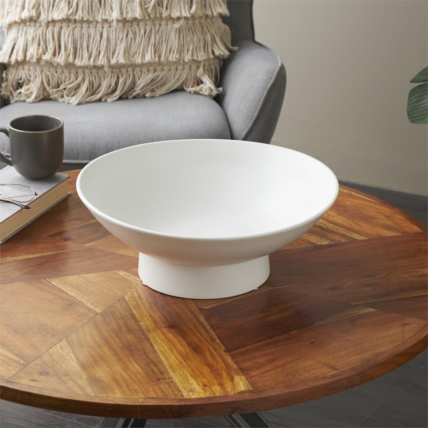 WHITE CERAMIC WIDE DECORATIVE BOWL WITH ELEVATED BASE, 15" X 16" X 6