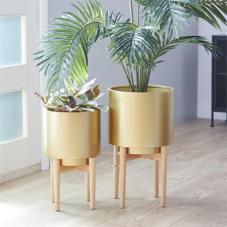 COSMOLIVING BY COSMOPOLITAN SET OF 2 GOLD METAL PLANTER 24", 20"H