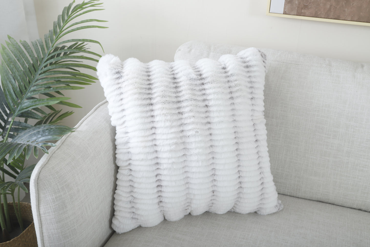 FloraShaggy DeepGrey Pillow