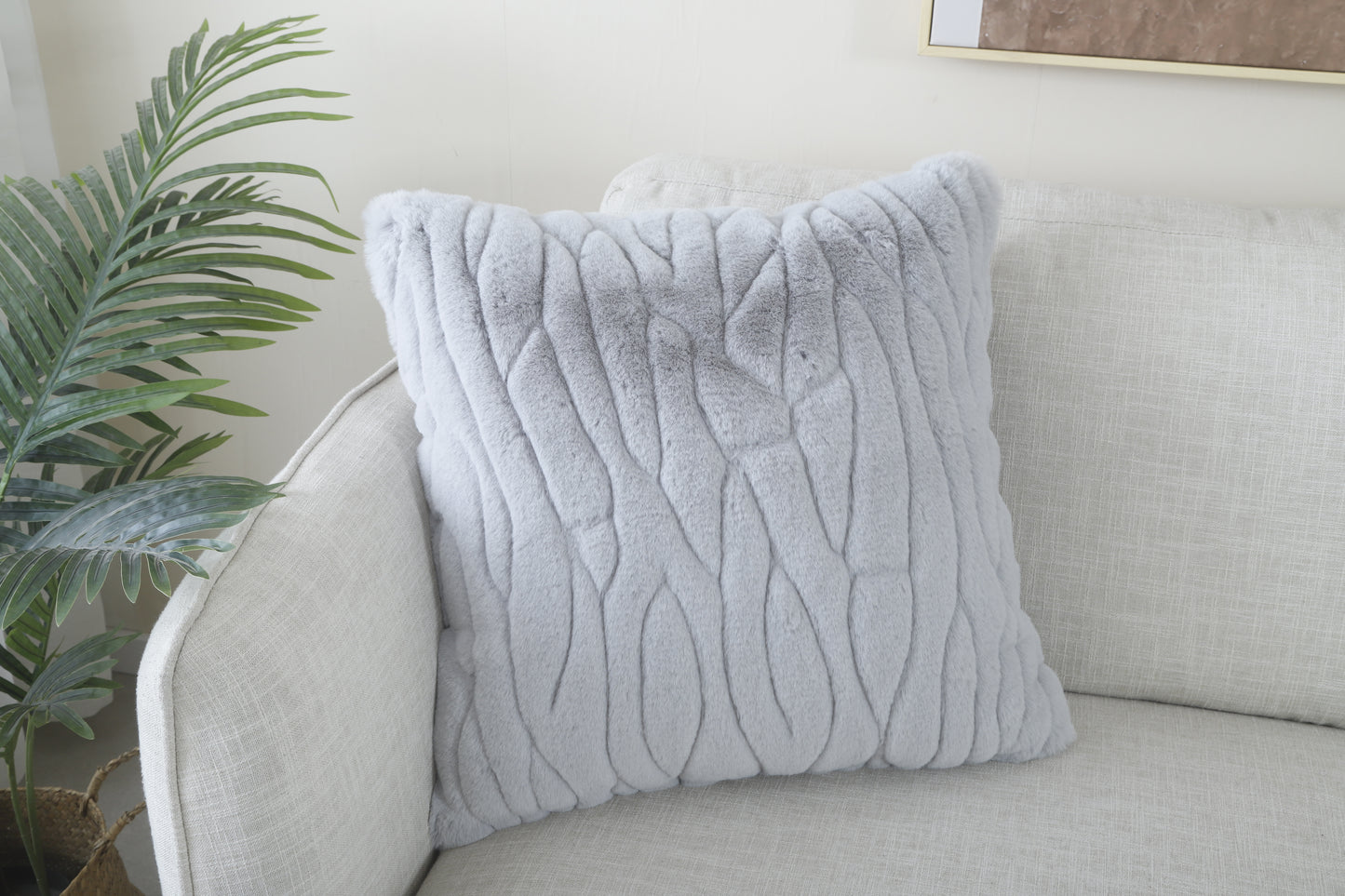 LunaShaggy Grey Pillow