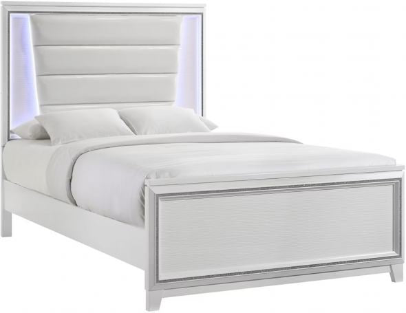 Moondance White Queen Set-  Dresser, Mirror & Queen Bed